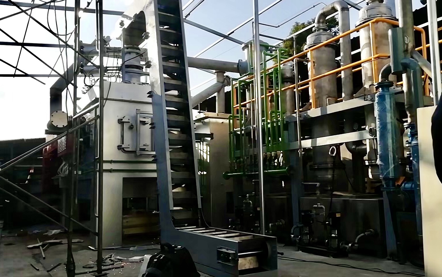 绿色低碳固废处理技术与装备